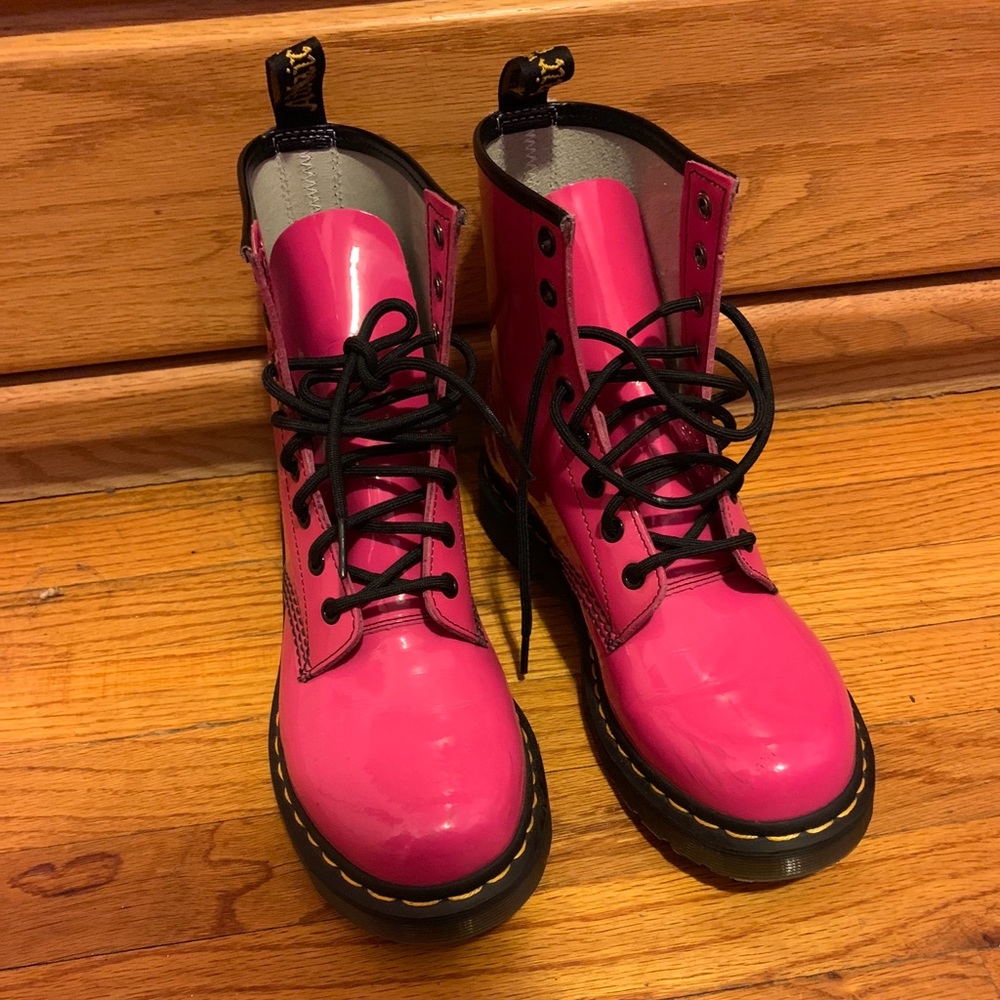 Dr.Martens hot pink